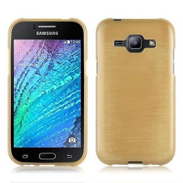 Cadorabo Hoesje geschikt voor Samsung Galaxy J1 2015 in GOUD - Beschermhoes TPU silicone Case Cover Brushed