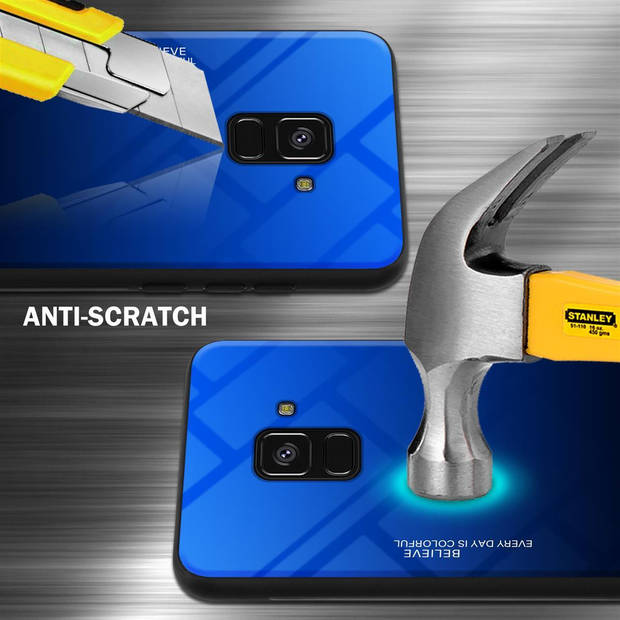 Cadorabo Hoesje geschikt voor Samsung Galaxy A8 2018 in BLAUW - ZWART - Tweekleurige beschermhoes TPU-silicone Case