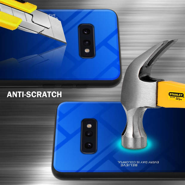 Cadorabo Hoesje geschikt voor Samsung Galaxy S10e in BLAUW - ZWART - Tweekleurige beschermhoes TPU-silicone Case Cover