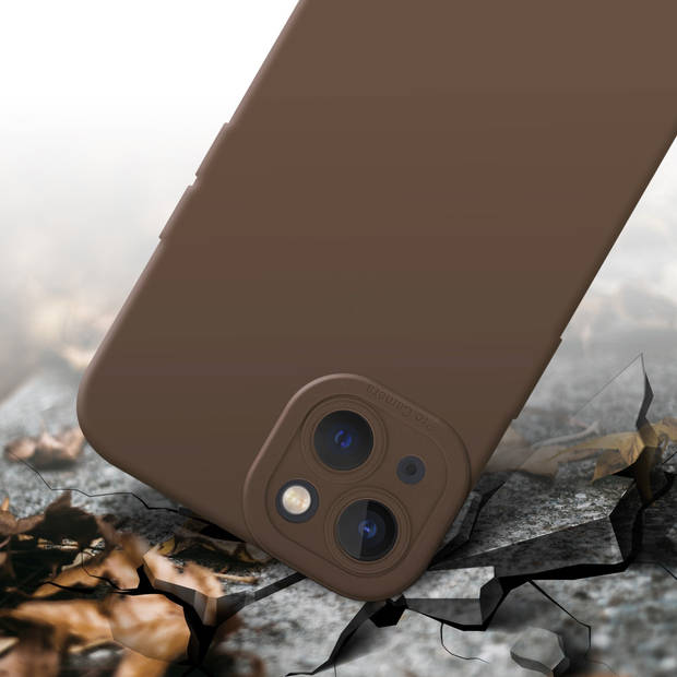 Cadorabo Hoesje geschikt voor Apple iPhone 14 in FLUID BRUIN - Beschermhoes TPU silicone Cover Case