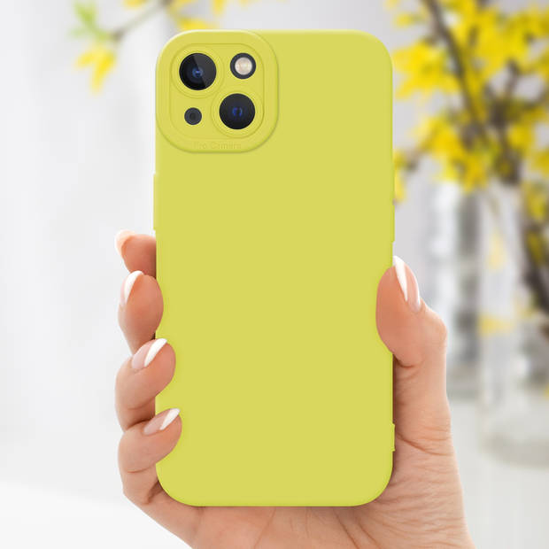 Cadorabo Hoesje geschikt voor Apple iPhone 14 PLUS in FLUID GEEL - Beschermhoes TPU silicone Cover Case