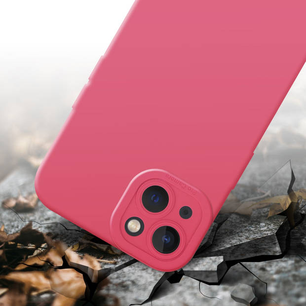 Cadorabo Hoesje geschikt voor Apple iPhone 13 in FLUID ROOD - Beschermhoes TPU silicone Cover Case