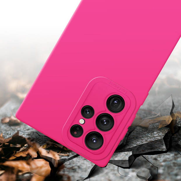 Cadorabo Hoesje geschikt voor Samsung Galaxy S22 ULTRA in FLUID HOTPINK - Beschermhoes TPU silicone Cover Case