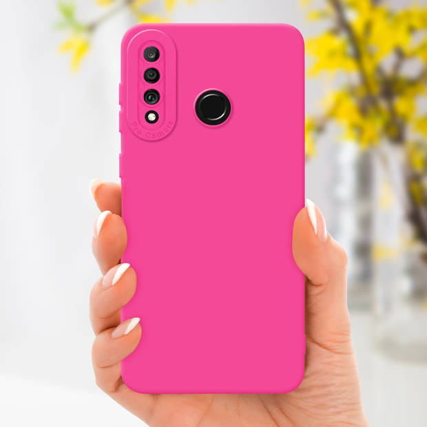 Cadorabo Hoesje geschikt voor Huawei P30 LITE in FLUID HOTPINK - Beschermhoes TPU silicone Cover Case