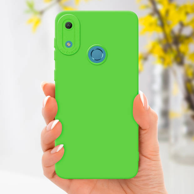 Cadorabo Hoesje geschikt voor Huawei Y6 2019 in FLUID GROEN - Beschermhoes TPU silicone Cover Case