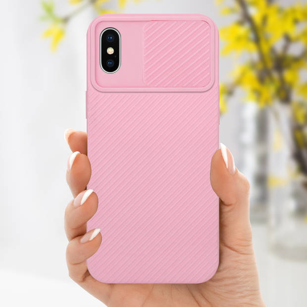 Cadorabo Hoesje geschikt voor Apple iPhone X / XS in Bonbon Roze - Beschermhoes TPU-silicone Case Cover