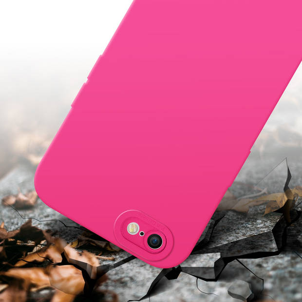 Cadorabo Hoesje geschikt voor Apple iPhone 6 / 6S in FLUID HOTPINK - Beschermhoes TPU silicone Cover Case