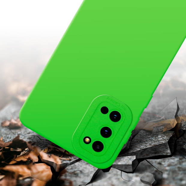 Cadorabo Hoesje geschikt voor Samsung Galaxy S20 in FLUID GROEN - Beschermhoes TPU silicone Cover Case