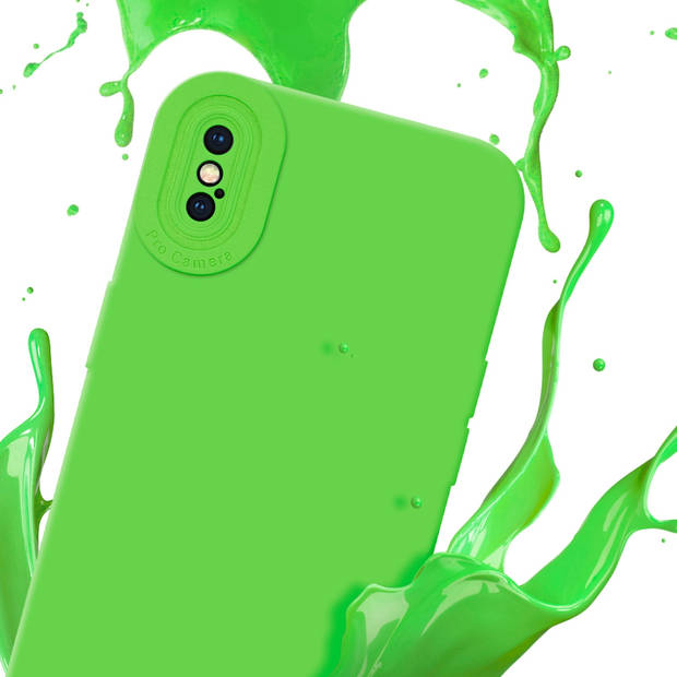 Cadorabo Hoesje geschikt voor Apple iPhone X / XS in FLUID GROEN - Beschermhoes TPU silicone Cover Case