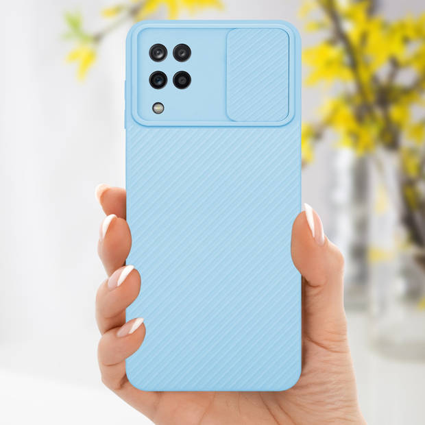 Cadorabo Hoesje geschikt voor Samsung Galaxy A12 / M12 in Bonbon Licht Blauw - Beschermhoes TPU-silicone Case Cover