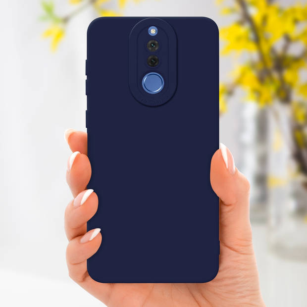 Cadorabo Hoesje geschikt voor Huawei MATE 10 LITE in FLUID DONKER BLAUW - Beschermhoes TPU silicone Cover Case