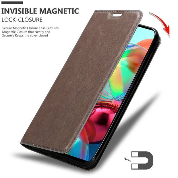 Cadorabo Hoesje geschikt voor Samsung Galaxy A72 4G / 5G in KOFFIE BRUIN - Beschermhoes Case magnetische sluiting Cover
