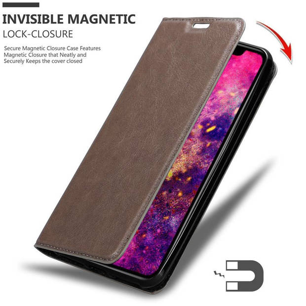 Cadorabo Hoesje geschikt voor Apple iPhone 12 PRO MAX in KOFFIE BRUIN - Beschermhoes Case magnetische sluiting Cover