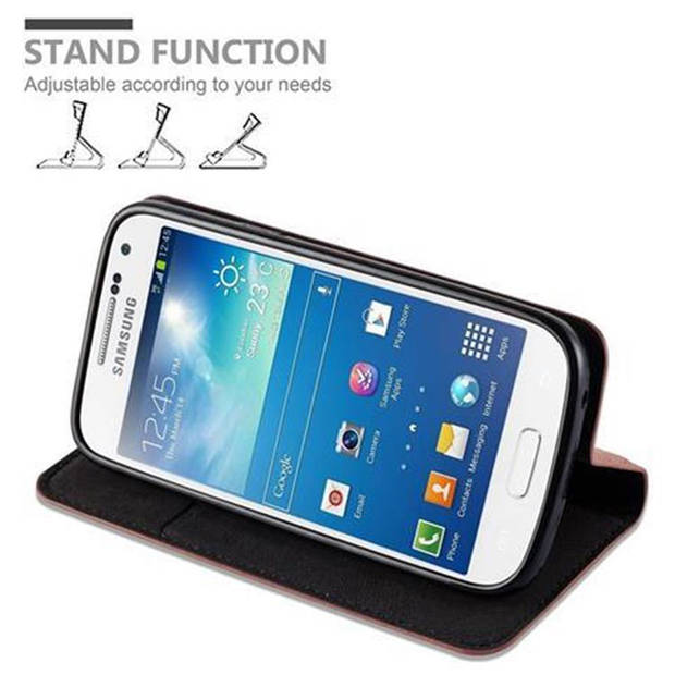 Cadorabo Hoesje geschikt voor Samsung Galaxy S4 MINI in CAPPUCCINO BRUIN - Beschermhoes Case magnetische sluiting Cover