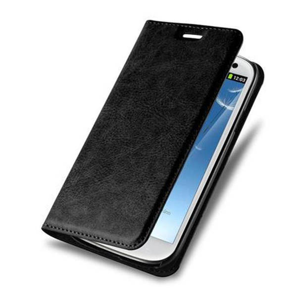 Cadorabo Hoesje geschikt voor Samsung Galaxy S3 / S3 NEO in ZWARTE NACHT - Beschermhoes Case magnetische sluiting Cover