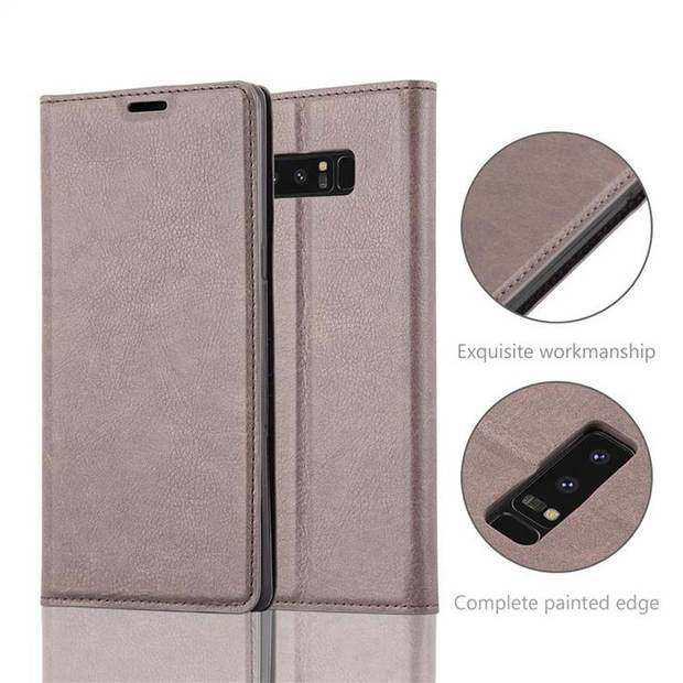 Cadorabo Hoesje geschikt voor Samsung Galaxy NOTE 8 in KOFFIE BRUIN - Beschermhoes Case magnetische sluiting Cover