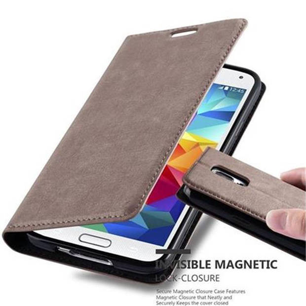 Cadorabo Hoesje geschikt voor Samsung Galaxy S5 / S5 NEO in KOFFIE BRUIN - Beschermhoes Case magnetische sluiting Cover