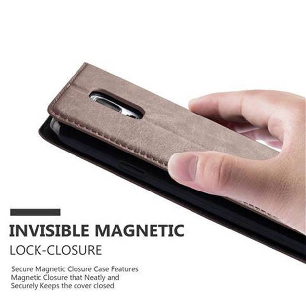 Cadorabo Hoesje geschikt voor Samsung Galaxy S5 / S5 NEO in KOFFIE BRUIN - Beschermhoes Case magnetische sluiting Cover