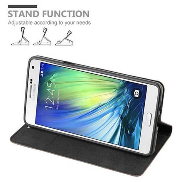 Cadorabo Hoesje geschikt voor Samsung Galaxy A7 2015 in KOFFIE BRUIN - Beschermhoes Case magnetische sluiting Cover