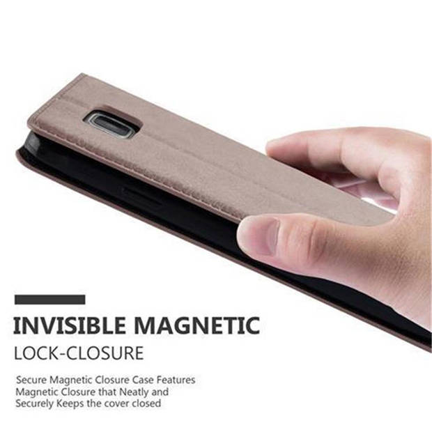 Cadorabo Hoesje geschikt voor Samsung Galaxy ALPHA in KOFFIE BRUIN - Beschermhoes Case magnetische sluiting Cover