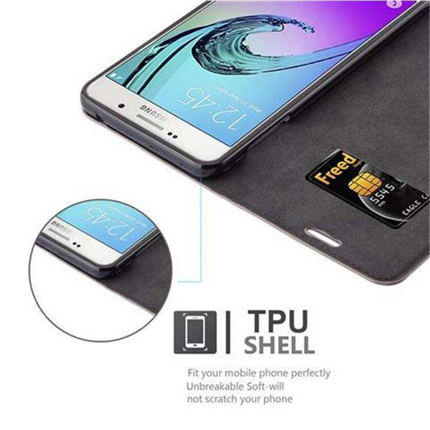 Cadorabo Hoesje geschikt voor Samsung Galaxy A7 2016 in KOFFIE BRUIN - Beschermhoes Case magnetische sluiting Cover