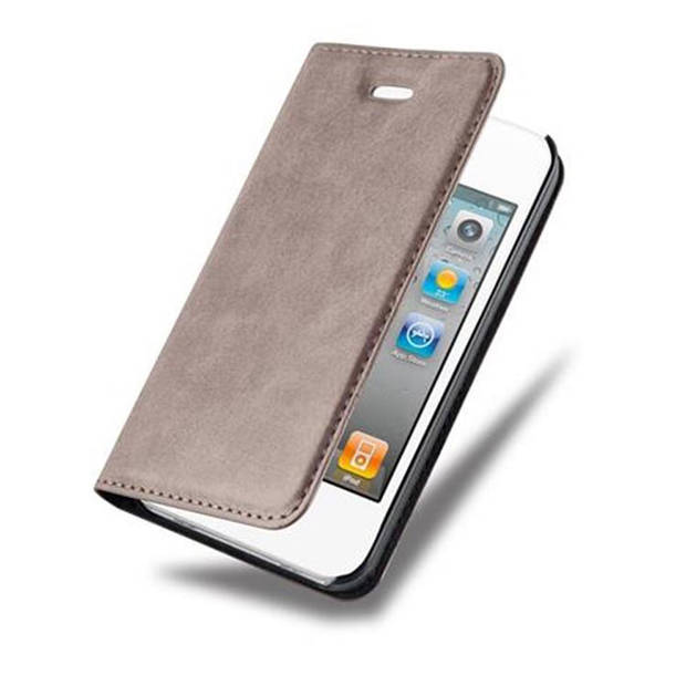 Cadorabo Hoesje geschikt voor Apple iPhone 4 / 4S in KOFFIE BRUIN - Beschermhoes Case magnetische sluiting Cover