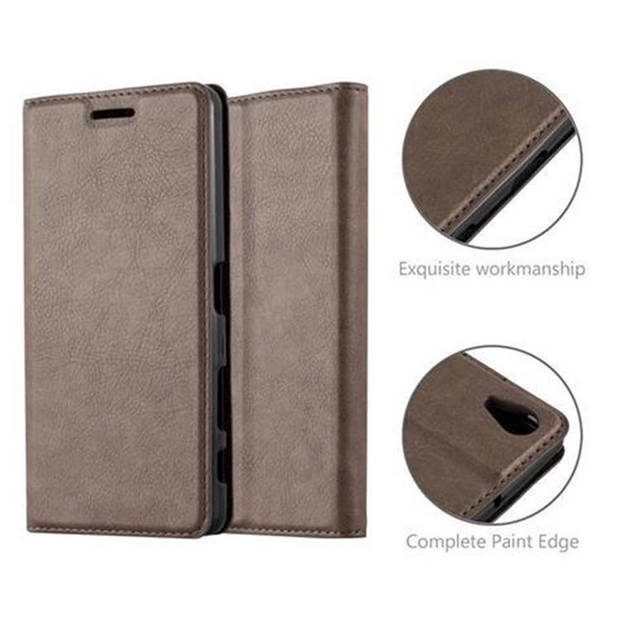 Cadorabo Hoesje geschikt voor Sony Xperia X PERFORMANCE in KOFFIE BRUIN - Beschermhoes Case magnetische sluiting Cover