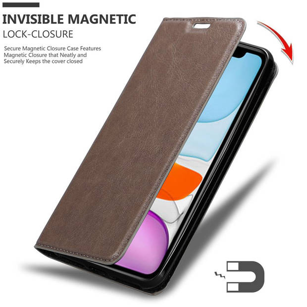 Cadorabo Hoesje geschikt voor Apple iPhone 12 MINI in KOFFIE BRUIN - Beschermhoes Case magnetische sluiting Cover