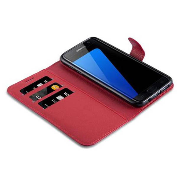 Cadorabo Hoesje geschikt voor Samsung Galaxy S7 EDGE in KARMIJN ROOD - Beschermhoes Cover magnetische sluiting Case