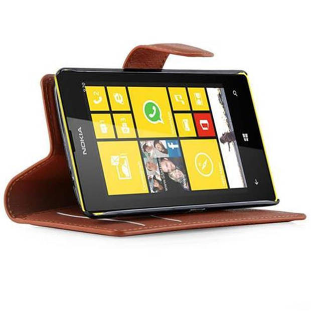 Cadorabo Hoesje geschikt voor Nokia Lumia 520 / 521 in CHOCOLADE BRUIN - Beschermhoes Cover magnetische sluiting Case