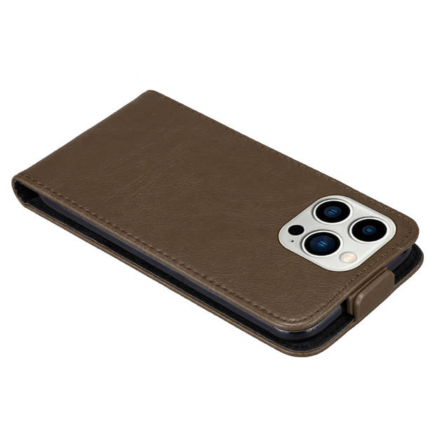 Cadorabo Hoesje geschikt voor Apple iPhone 14 PRO in KOFFIE BRUIN - Beschermhoes Flip Case Cover magnetische sluiting