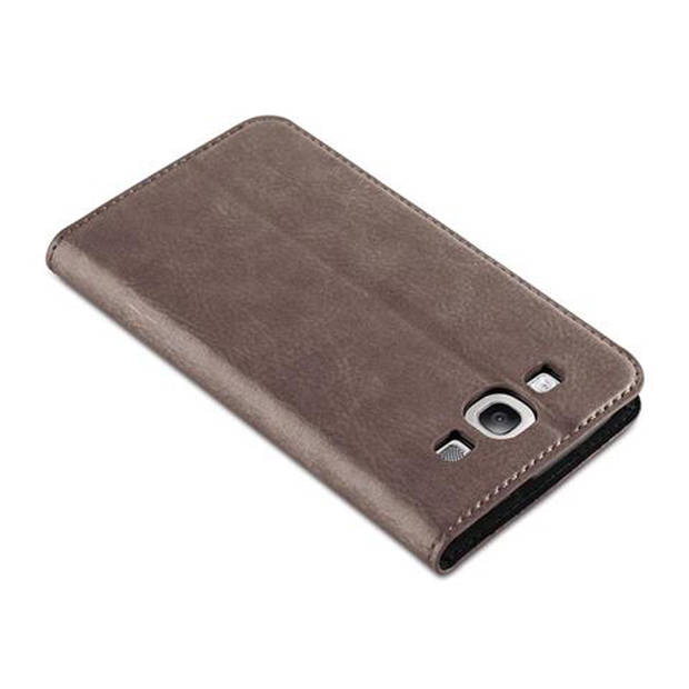 Cadorabo Hoesje geschikt voor Samsung Galaxy S3 / S3 NEO in KOFFIE BRUIN - Beschermhoes Case magnetische sluiting Cover