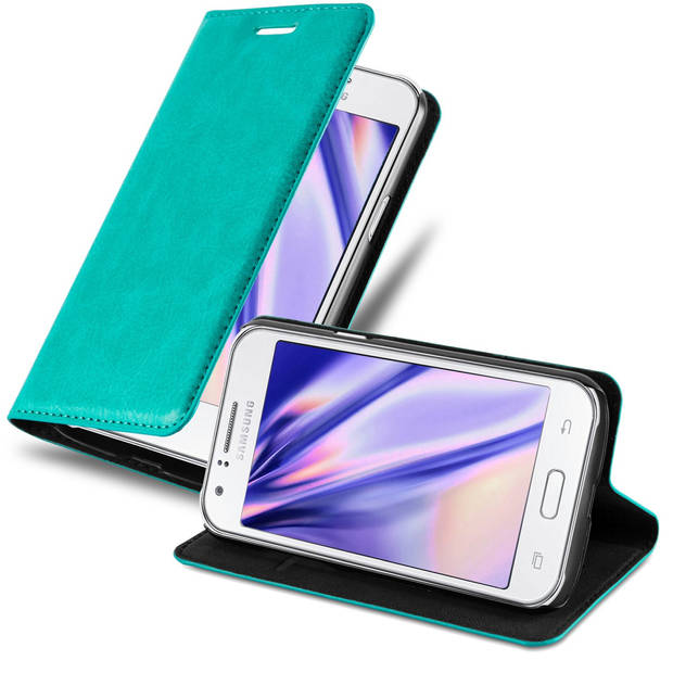 Cadorabo Hoesje geschikt voor Samsung Galaxy J1 2015 in BENZINE TURKOOIS - Beschermhoes Case magnetische sluiting Cover