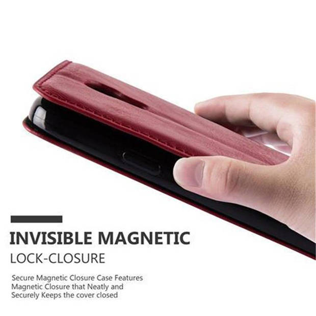 Cadorabo Hoesje geschikt voor Samsung Galaxy S4 MINI in APPEL ROOD - Beschermhoes Case magnetische sluiting Cover