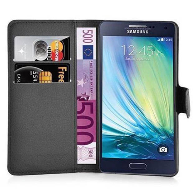 Cadorabo Hoesje geschikt voor Samsung Galaxy A3 2015 in PHANTOM ZWART - Beschermhoes Cover magnetische sluiting Case