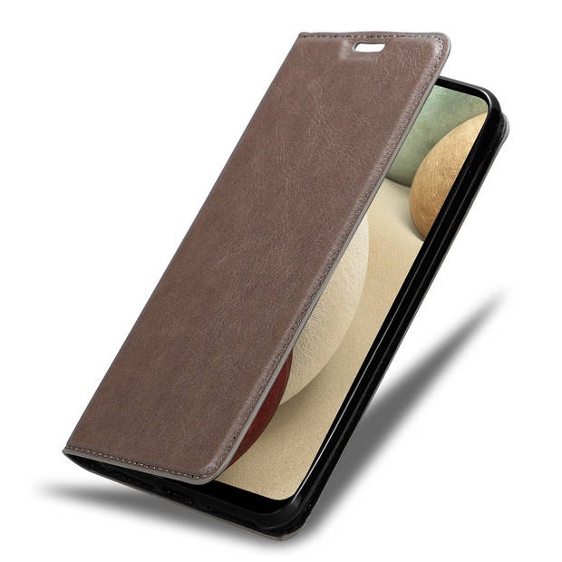 Cadorabo Hoesje geschikt voor Samsung Galaxy A12 / M12 in KOFFIE BRUIN - Beschermhoes Case magnetische sluiting Cover