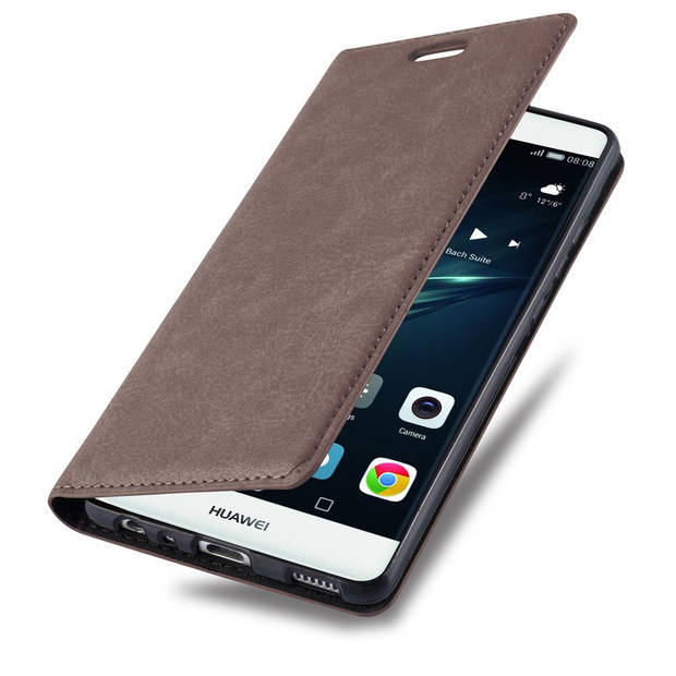 Cadorabo Hoesje geschikt voor Huawei P9 in KOFFIE BRUIN - Beschermhoes Case magnetische sluiting Cover