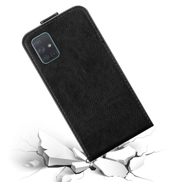 Cadorabo Hoesje geschikt voor Samsung Galaxy A71 4G in ZWARTE NACHT - Beschermhoes Flip Case Cover magnetische sluiting