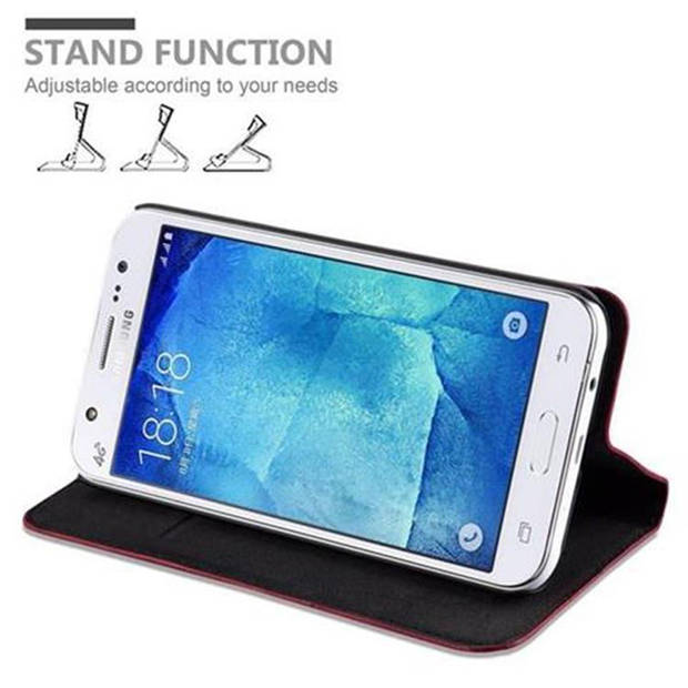 Cadorabo Hoesje geschikt voor Samsung Galaxy J5 2015 in APPEL ROOD - Beschermhoes Case magnetische sluiting Cover