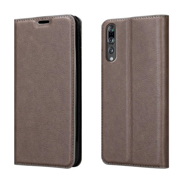 Cadorabo Hoesje geschikt voor Huawei P20 PRO / P20 PLUS in KOFFIE BRUIN - Beschermhoes Case magnetische sluiting Cover