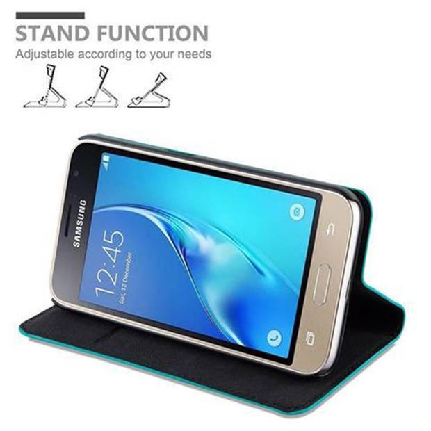 Cadorabo Hoesje geschikt voor Samsung Galaxy J1 2016 in BENZINE TURKOOIS - Beschermhoes Case magnetische sluiting Cover