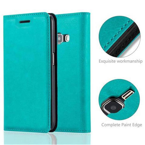 Cadorabo Hoesje geschikt voor Samsung Galaxy J1 2016 in BENZINE TURKOOIS - Beschermhoes Case magnetische sluiting Cover