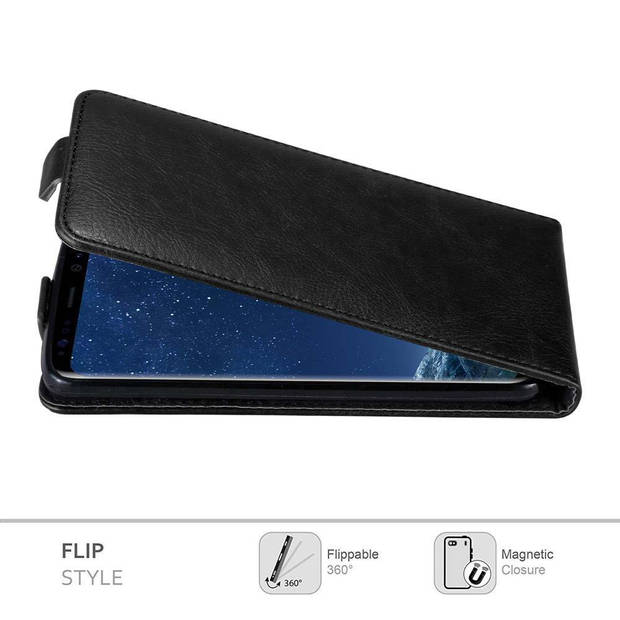 Cadorabo Hoesje geschikt voor Samsung Galaxy S8 in ZWARTE NACHT - Beschermhoes Flip Case Cover magnetische sluiting