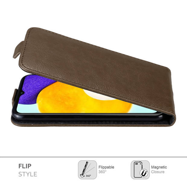 Cadorabo Hoesje geschikt voor Samsung Galaxy A13 5G in KOFFIE BRUIN - Beschermhoes Flip Case Cover magnetische sluiting