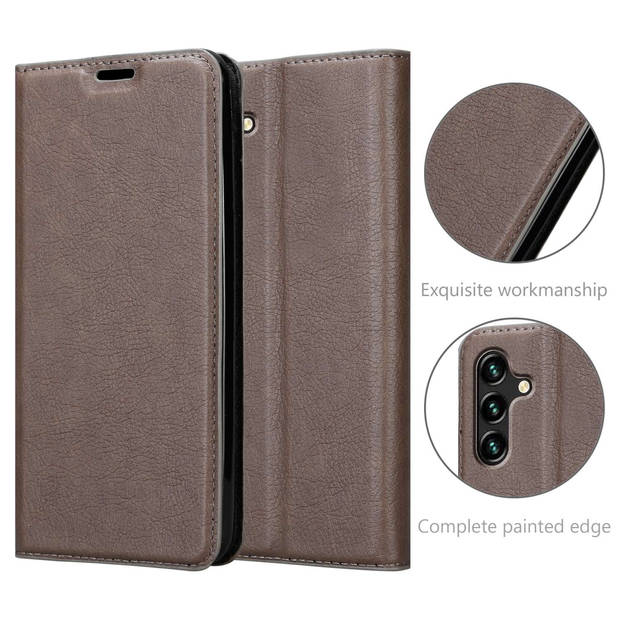 Cadorabo Hoesje geschikt voor Samsung Galaxy A13 5G in KOFFIE BRUIN - Beschermhoes Case magnetische sluiting Cover