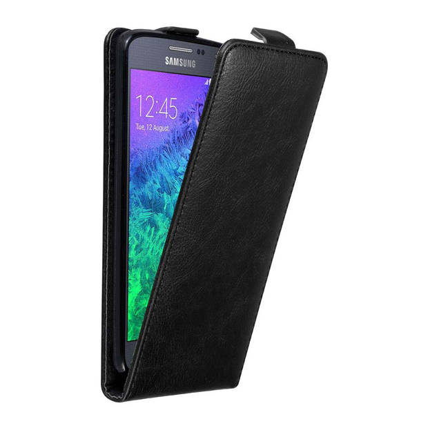 Cadorabo Hoesje geschikt voor Samsung Galaxy ALPHA in ZWARTE NACHT - Beschermhoes Flip Case Cover magnetische sluiting