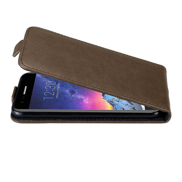 Cadorabo Hoesje geschikt voor LG K8 2017 in KOFFIE BRUIN - Beschermhoes Flip Case Cover magnetische sluiting