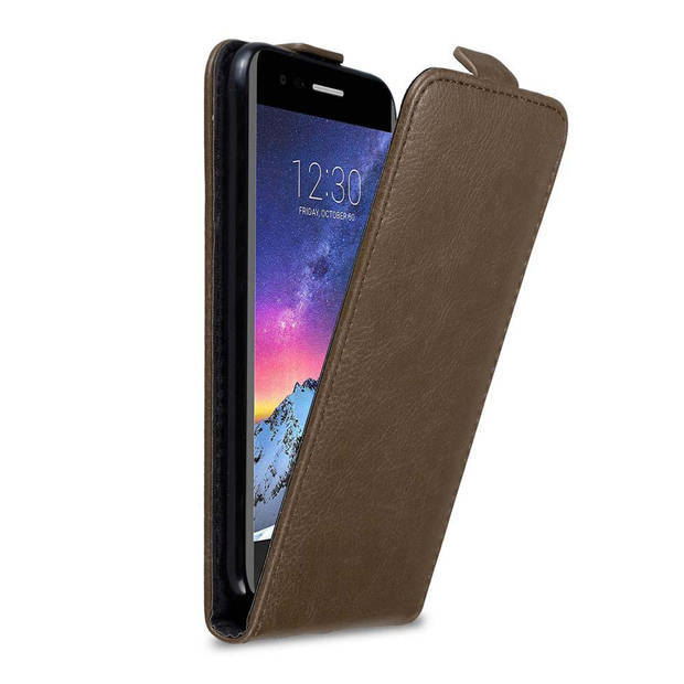 Cadorabo Hoesje geschikt voor LG K8 2017 in KOFFIE BRUIN - Beschermhoes Flip Case Cover magnetische sluiting