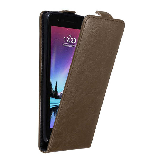 Cadorabo Hoesje geschikt voor LG K4 2017 in KOFFIE BRUIN - Beschermhoes Flip Case Cover magnetische sluiting