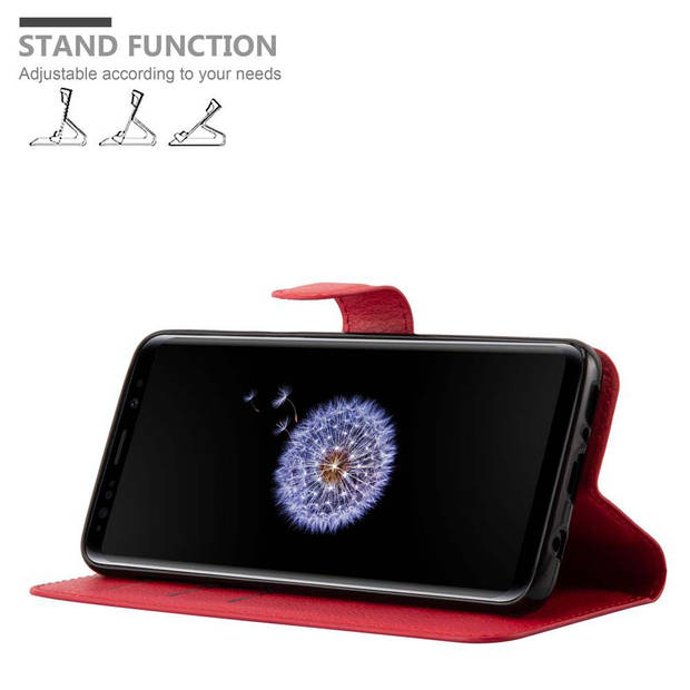 Cadorabo Hoesje geschikt voor Samsung Galaxy S9 PLUS in KARMIJN ROOD - Beschermhoes Cover magnetische sluiting Case